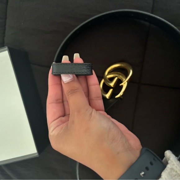 Gold GUCCI belt - Picture 2 of 4